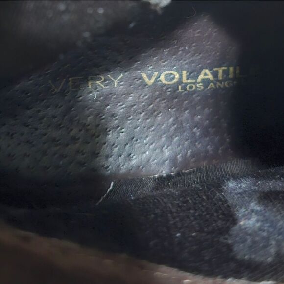 VERY VOLATILE LOS ANGELES Leopard Print Zip Ankle Leather Booties - Size 7 1/2 - Picture 9 of 9